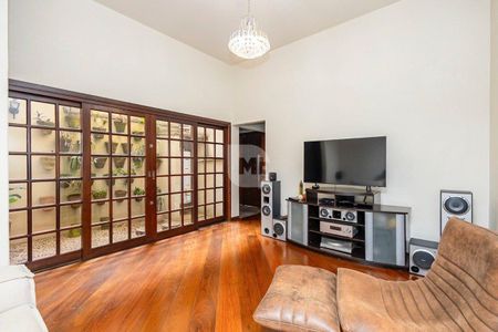 2_photo/94dce6db13.1dc817000cb419a8-ATLAS-82bbbd70-d444-4b79-96b8-cc9f36eeb4e6.jpg de casa à venda com 3 quartos, 159m² em Abranches, Curitiba