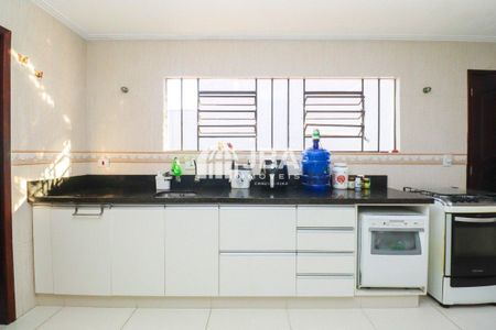 5_photo/94dce6db75.7e2ea02b9085bf9d-ATLAS-b8af5d04-9af3-4800-868e-800dcac63c2c.jpg de casa à venda com 4 quartos, 248m² em Abranches, Curitiba