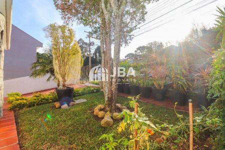 7_photo/94dce6db75.7e2ea02b9085bf9d-ATLAS-ec7f0c24-f7b2-4ad6-8672-b36aa5262ab8.jpg de casa à venda com 4 quartos, 248m² em Abranches, Curitiba