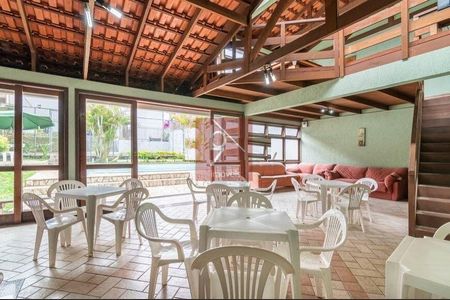 2_photo/94dce6db7b.54b8780a509023fd-ATLAS-781b6f74-7c95-42e6-aaed-cb53aa58cb56.jpg de casa à venda com 4 quartos, 255m² em São Lourenço, Curitiba