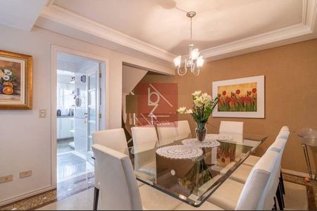 4_photo/94dce6db7b.54b8780a509023fd-ATLAS-b2bb3beb-0a52-4c5b-9dc4-48a772b6d3e5.jpg de casa à venda com 4 quartos, 255m² em São Lourenço, Curitiba