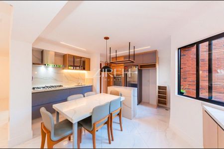 7_photo/94dce6dcc9.7d49f92876c4d293-ATLAS-5b3d0689-89cf-4858-9e87-7c433eb44f85.jpg de apartamento para alugar com 4 quartos, 149m² em São Lourenço, Curitiba