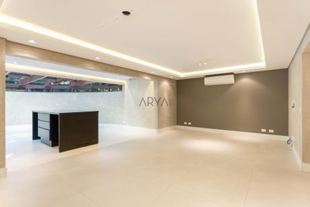 4_photo/94dce6dd6d.a1aa685549d1cceb-ATLAS-13aadba2-2f20-487b-818e-cc8794491c47.jpg de apartamento à venda com 4 quartos, 205m² em São Lourenço, Curitiba