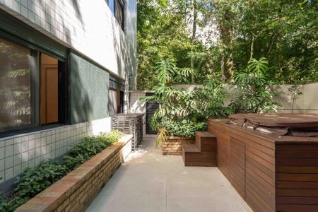 6_photo/94dce6dd6d.a1aa685549d1cceb-ATLAS-1adb3c4c-8afa-4224-9fda-afd805db453f.jpg de apartamento à venda com 4 quartos, 205m² em São Lourenço, Curitiba