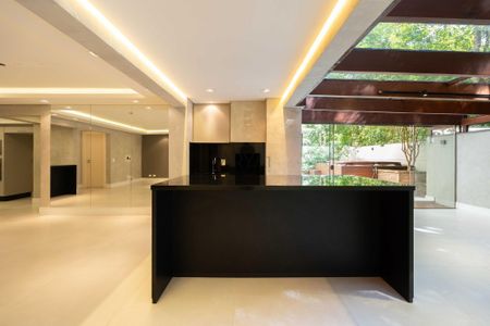 12_photo/94dce6dd6d.a1aa685549d1cceb-ATLAS-31d2e196-7354-4207-bd00-e324fa5509b2.jpg de apartamento à venda com 4 quartos, 205m² em São Lourenço, Curitiba