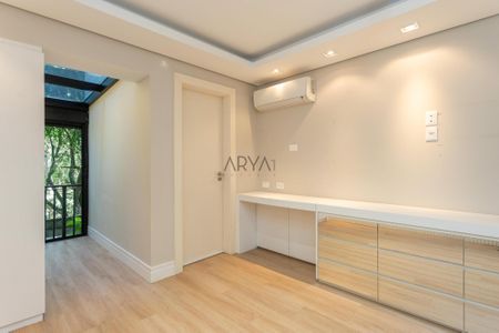 25_photo/94dce6dd6d.a1aa685549d1cceb-ATLAS-a6afee11-ebdc-4eaa-ad30-9031d5c013bf.jpg de apartamento à venda com 4 quartos, 205m² em São Lourenço, Curitiba