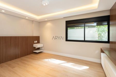 30_photo/94dce6dd6d.a1aa685549d1cceb-ATLAS-de24ef88-9e28-4f12-8cd9-d610f70d1dec.jpg de apartamento à venda com 4 quartos, 205m² em São Lourenço, Curitiba