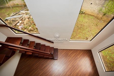 38_photo/94dce6dea9.50df46c0cd16add9-ATLAS-a1ef67a1-b9ab-486b-ac5b-9bcdabef5e33.jpg de casa à venda com 4 quartos, 275m² em Abranches, Curitiba