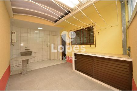 6_photo/94dce6e0bf.ba16731b3ee59ff3-ATLAS-7dba9f55-2a02-45c8-98ea-4dcaf4ec6cca.jpg de casa à venda com 3 quartos, 97m² em Barreirinha, Curitiba