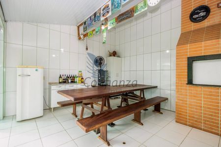 21_photo/94dce6e11d.598c66e7e5047e83-ATLAS-503a933d-a0a5-402b-94f8-be91474d3f9e.jpg de casa à venda com 3 quartos, 130m² em Barreirinha, Curitiba