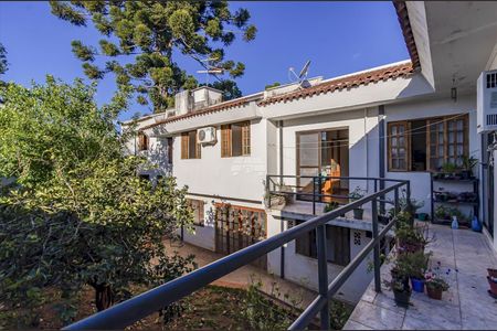 37_photo/94dce6e1f9.49d655132eb04021-ATLAS-ec60f14e-7677-4a22-9bd1-9a0c6ee4b0bd.jpg de casa à venda com 4 quartos, 301m² em Barreirinha, Curitiba