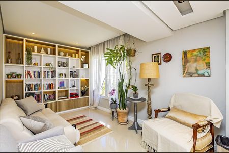 6_photo/94dce6e21f.1c5ee5b12bdcf8f7-ATLAS-1c9f747b-1cd7-41bd-9126-02ea39a3900c.jpg de casa à venda com 5 quartos, 353m² em Barreirinha, Curitiba