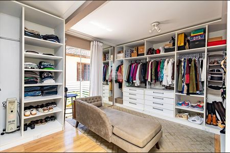 49_photo/94dce6e21f.1c5ee5b12bdcf8f7-ATLAS-5eadf01b-802b-4c78-8048-a915f32af5d6.jpg de casa à venda com 5 quartos, 353m² em Barreirinha, Curitiba