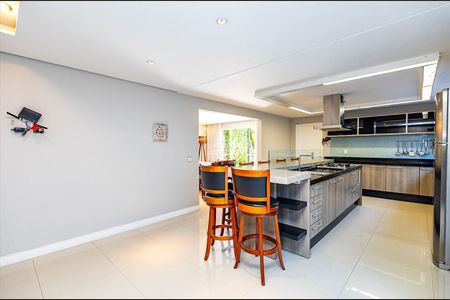 20_photo/94dce6e21f.1c5ee5b12bdcf8f7-ATLAS-bd3086fc-4dcb-45bf-a19f-c06f750fe97a.jpg de casa à venda com 5 quartos, 353m² em Barreirinha, Curitiba