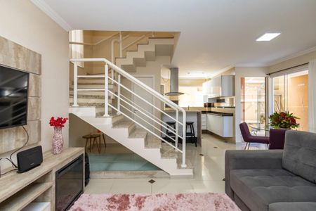 3_photo/94dce6e26d.f8b486b22c4bf0bd-ATLAS-0d13d39c-88d6-4770-94f4-bc7ec659b0fa.jpg de casa de condomínio à venda com 3 quartos, 149m² em Barreirinha, Curitiba