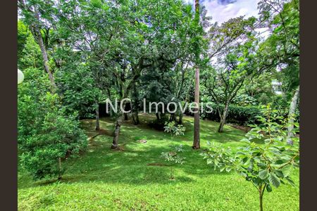 6_photo/94dce6e29b.af347c9732486112-ATLAS-a6d31bdf-562a-4f02-94b3-b4eef5fd02ae.jpg de casa à venda com 4 quartos, 458m² em Barreirinha, Curitiba