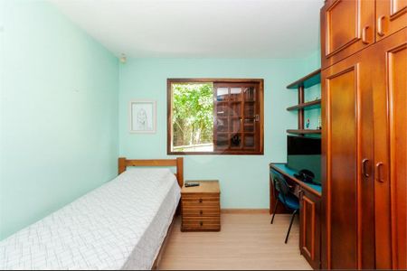 2_photo/94dce6e3b3.15f4a19d538e62fb-ATLAS-cb86a1f4-1aa2-4f2c-92f0-06231bb4b95f.jpg de casa à venda com 4 quartos, 269m² em Barreirinha, Curitiba