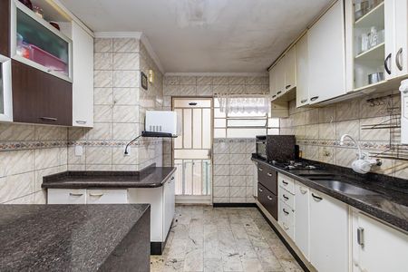 15_photo/94dce6e48b.28f6ec5d72603be5-ATLAS-de2d5b1e-343c-4c06-91cb-87bf1ba015df.jpg de casa à venda com 3 quartos, 191m² em Barreirinha, Curitiba