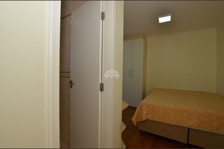 4_photo/94dce6e49b.7e2ea02b9085bf9d-ATLAS-1b9a60e9-75e0-41a6-879c-e8c194b4564a.jpg de casa à venda com 3 quartos, 189m² em Barreirinha, Curitiba