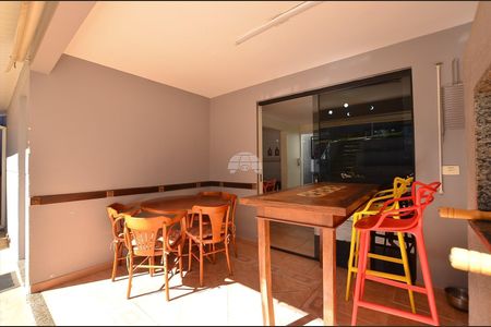 6_photo/94dce6e49b.7e2ea02b9085bf9d-ATLAS-3318b40a-9ace-4b26-b63f-49b337a36e56.jpg de casa à venda com 3 quartos, 189m² em Barreirinha, Curitiba