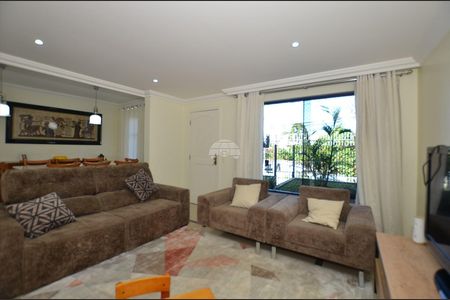 4_photo/94dce6e49b.7e2ea02b9085bf9d-ATLAS-9d5a3a05-e1ea-48dc-b35a-aa51cf35fb21.jpg de casa à venda com 3 quartos, 189m² em Barreirinha, Curitiba