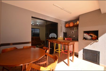 5_photo/94dce6e49b.7e2ea02b9085bf9d-ATLAS-b2a42bd5-18ee-4a96-b1cb-9a9d98929788.jpg de casa à venda com 3 quartos, 189m² em Barreirinha, Curitiba