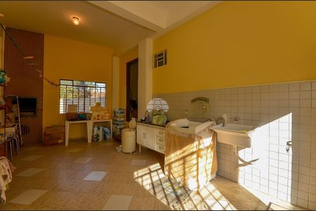 24_photo/94dce6e4c9.e182d30f96765f76-ATLAS-28e7a841-6d05-4bb2-87cb-9c427baad16f.jpg de casa à venda com 4 quartos, 197m² em Barreirinha, Curitiba
