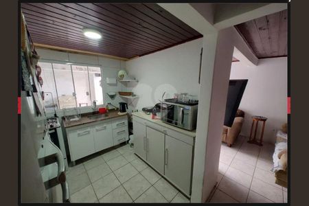 11_photo/94dce6e623.1788552eaf7d05ed-ATLAS-b05afedb-b73b-4bee-8650-001957a8e9cb.jpg de casa à venda com 3 quartos, 100m² em Barreirinha, Curitiba