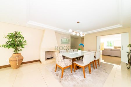 18_photo/94dce6e807.78ea92cc55484ae4-ATLAS-39e4d72f-ec00-41c0-8fd7-92731ab3e91c.jpg de casa de condomínio à venda com 4 quartos, 980m² em São Lourenço, Curitiba