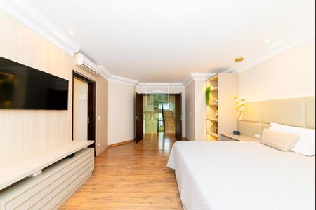 38_photo/94dce6e807.78ea92cc55484ae4-ATLAS-75fcae72-0802-4b80-81da-7b859e6dfd97.jpg de casa de condomínio à venda com 4 quartos, 980m² em São Lourenço, Curitiba