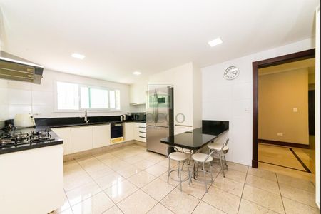 23_photo/94dce6e807.78ea92cc55484ae4-ATLAS-a74122e1-ee1f-4c62-a2c8-aa92ea9fd80d.jpg de casa de condomínio à venda com 4 quartos, 980m² em São Lourenço, Curitiba