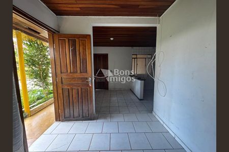 7_photo/94dce6e809.7980aed8fa71c73b-ATLAS-0689b50f-3e78-4543-8d83-c3d7e34329b5.jpg de casa à venda com 3 quartos, 65m² em São Lourenço, Curitiba