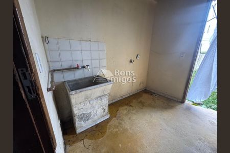 17_photo/94dce6e809.7980aed8fa71c73b-ATLAS-c7a33731-696d-4a83-97d1-1474e4eeb0e6.jpg de casa à venda com 3 quartos, 65m² em São Lourenço, Curitiba