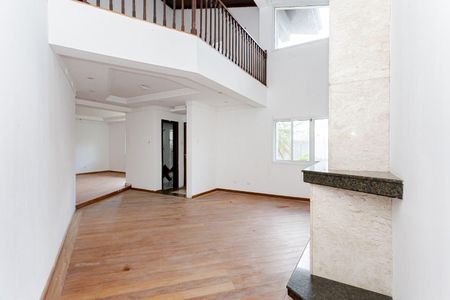 3_photo/94dce6e8ef.dd63bef89a0f751f-ATLAS-6f92290b-3a57-42c8-8b29-e4bfe5cb840d.jpg de casa à venda com 5 quartos, 402m² em Barreirinha, Curitiba