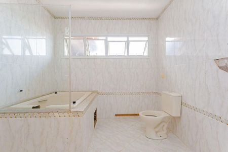 63_photo/94dce6e8ef.dd63bef89a0f751f-ATLAS-d6b8a7c6-4f9f-4430-a32f-b2a2e4609c92.jpg de casa à venda com 5 quartos, 402m² em Barreirinha, Curitiba