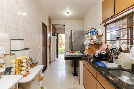 11_photo/94dce6e919.e6e1c947b02cf8fb-ATLAS-45de764c-6aa9-46c5-ad5f-2f5dafc18623.jpg de casa à venda com 3 quartos, 180m² em Barreirinha, Curitiba