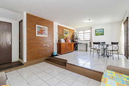 7_photo/94dce6e919.e6e1c947b02cf8fb-ATLAS-89eb2f74-a3a1-4f92-be35-4e1325481a75.jpg de casa à venda com 3 quartos, 180m² em Barreirinha, Curitiba