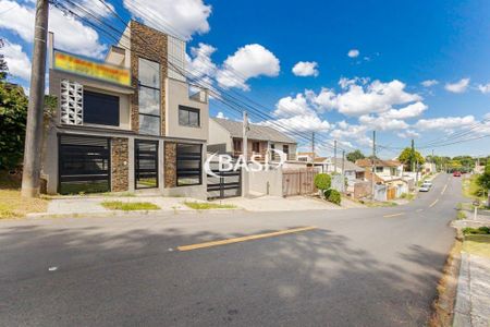 6_photo/94dce6e961.d9d86815c02e99d9-ATLAS-b8a934ed-0bc9-4a47-8d9f-ee87b45c52fc.jpg de casa à venda com 3 quartos, 158m² em Barreirinha, Curitiba