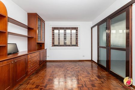 8_photo/94dce6e9fb.15604e16f11eddfa-ATLAS-2ee892e0-1f4a-47ad-9c80-5a6191c046fc.jpg de casa à venda com 4 quartos, 279m² em São Lourenço, Curitiba