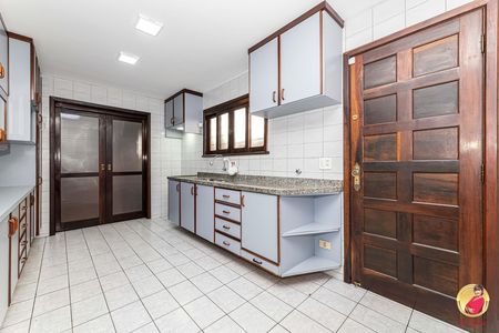 11_photo/94dce6e9fb.15604e16f11eddfa-ATLAS-8335fff9-72b2-4790-823d-5dcd6da3e319.jpg de casa à venda com 4 quartos, 279m² em São Lourenço, Curitiba