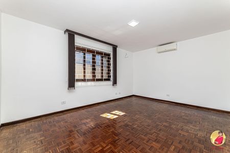 8_photo/94dce6e9fb.15604e16f11eddfa-ATLAS-ef64b4db-b4cf-4c40-b748-311a7d04dfa0.jpg de casa à venda com 4 quartos, 279m² em São Lourenço, Curitiba