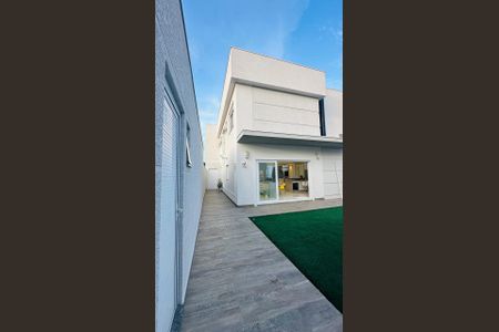 9_photo/94dce6ea0b.0176ad22bcbf6d3f-ATLAS-01f0c044-4876-4aa6-bf87-d6b61b4fad1b.jpg de casa à venda com NaN quartos, 266m² em São Lourenço, Curitiba