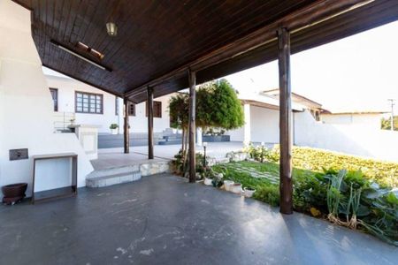 13_photo/94dce6ebf1.72b299ddc7bc3168-ATLAS-0c0844fc-910c-4976-8e82-cebc587fea8d.jpg de casa à venda com 3 quartos, 256m² em Barreirinha, Curitiba