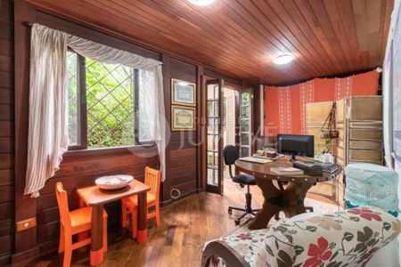 9_photo/94dce6ec71.7a69ff73eb43ff8d-ATLAS-a8dfa49b-2b44-4a58-b1d2-dad86161b0e1.jpg de casa à venda com 3 quartos, 270m² em Boa Vista, Curitiba