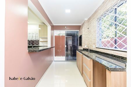 8_photo/94dce6ec95.813e0fc0a92df6ab-ATLAS-e6b1e61f-90dd-412d-aa2d-effcf79121d8.jpg de casa à venda com 3 quartos, 203m² em Boa Vista, Curitiba