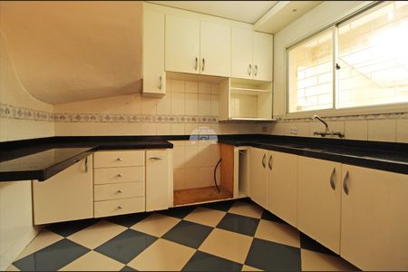 5_photo/94dce6ed6d.713ce776d9227e37-ATLAS-0193f48a-8d96-47df-b7e2-9d4ca8be953f.jpg de casa para alugar com 3 quartos, 130m² em Boa Vista, Curitiba