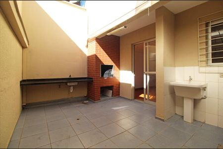 7_photo/94dce6ed6d.713ce776d9227e37-ATLAS-e621c1bd-748a-4867-89aa-dcc029287dcd.jpg de casa para alugar com 3 quartos, 130m² em Boa Vista, Curitiba