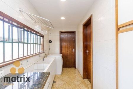 9_photo/94dce6edc7.1e6408a085c71f39-ATLAS-b93be94d-3537-4b5b-8ccd-30404e6a5f36.jpg de casa à venda com 6 quartos, 600m² em Boa Vista, Curitiba