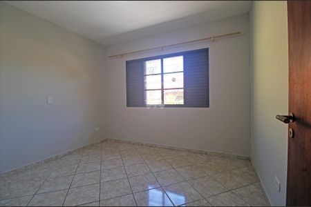 5_photo/94dce6edf1.b86b5f5e8a2bcc97-ATLAS-31346d56-aa42-49af-b2f2-515c294d00aa.jpg de casa para alugar com 3 quartos, 80m² em Boa Vista, Curitiba