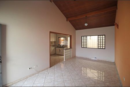 5_photo/94dce6edf1.b86b5f5e8a2bcc97-ATLAS-411314de-759f-4989-9a68-8de0f040f804.jpg de casa para alugar com 3 quartos, 80m² em Boa Vista, Curitiba